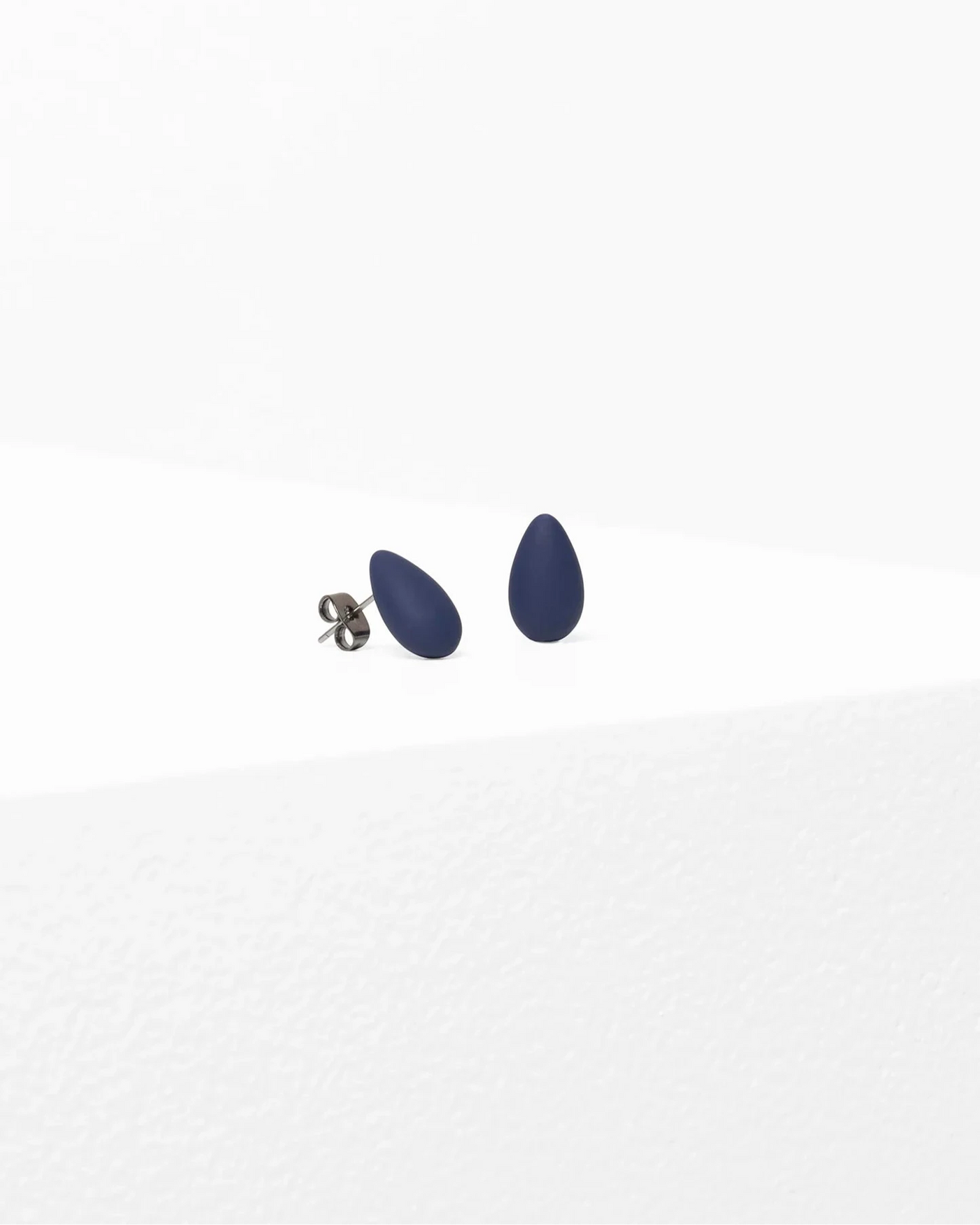 Reyni Stud Earring