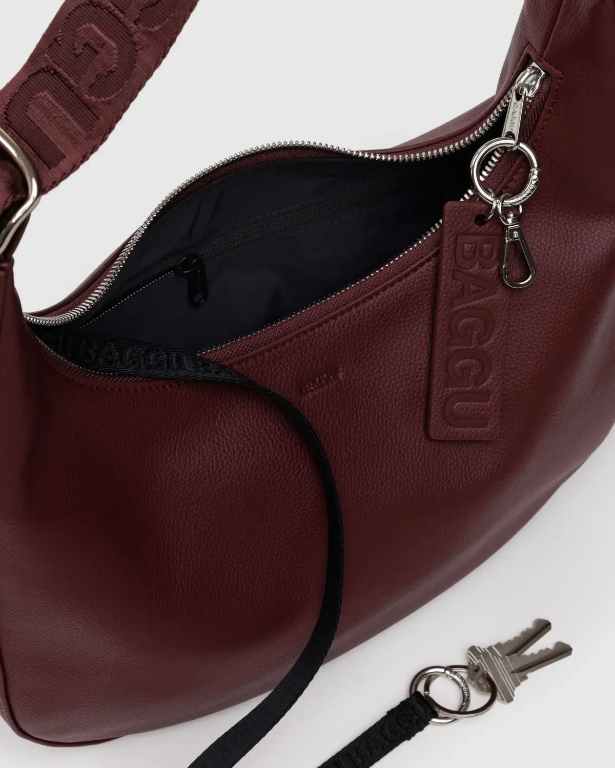 Baggu Recycled Leather Medium Crescent Bag