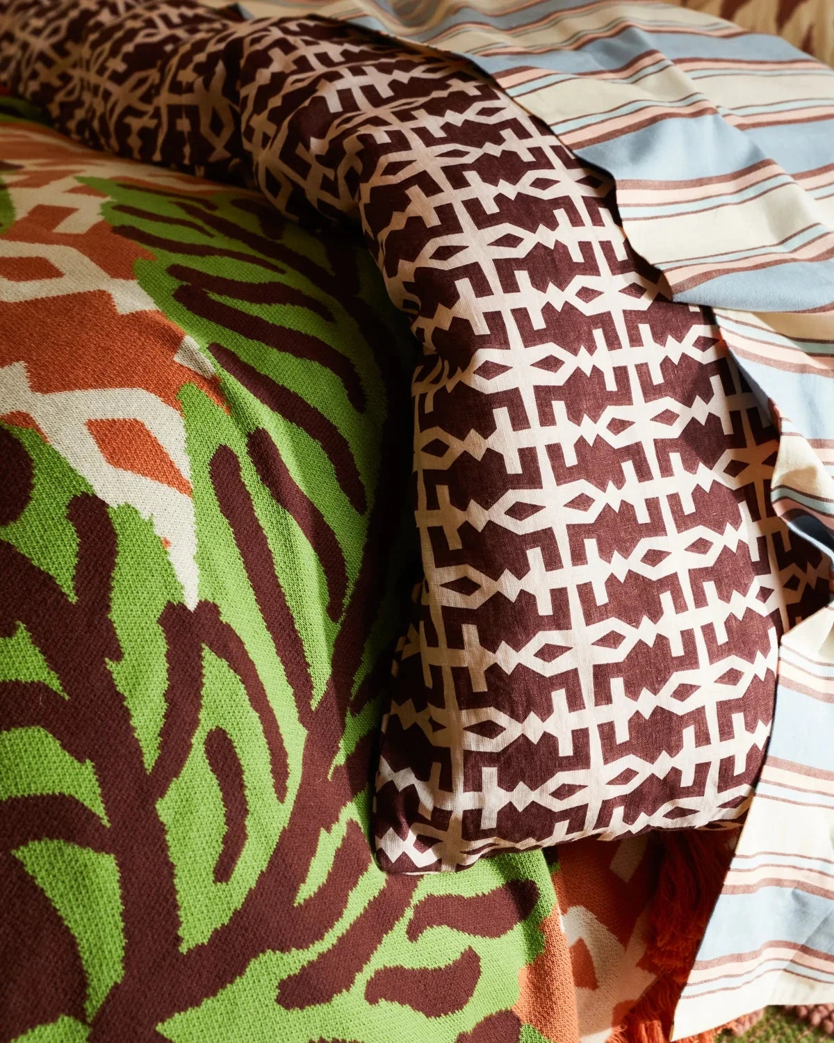 Amata Palm Knit Throw